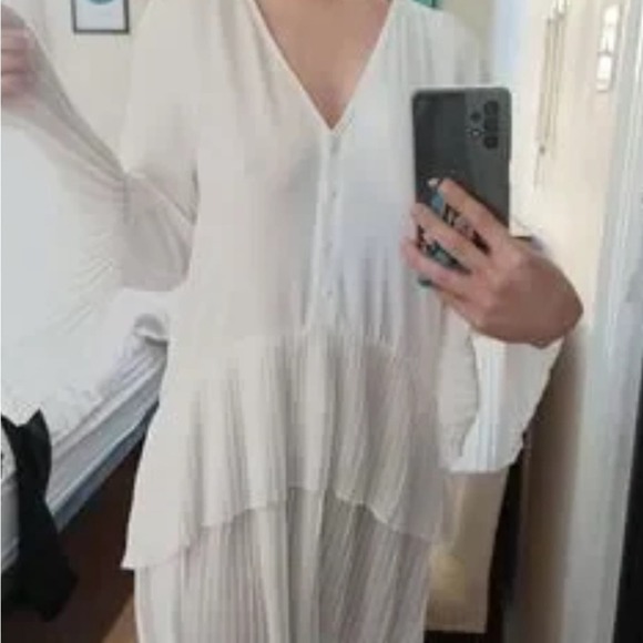 ZARA White PLEATED DRESS BLOUSE TUNIC Flowing V-neck blouse long sleeves - Picture 12 of 15